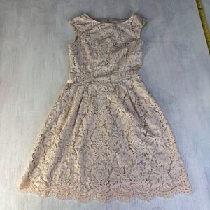 Vince Camuto Floral Lace Pleated Pocket Cocktail Dress women's size 6